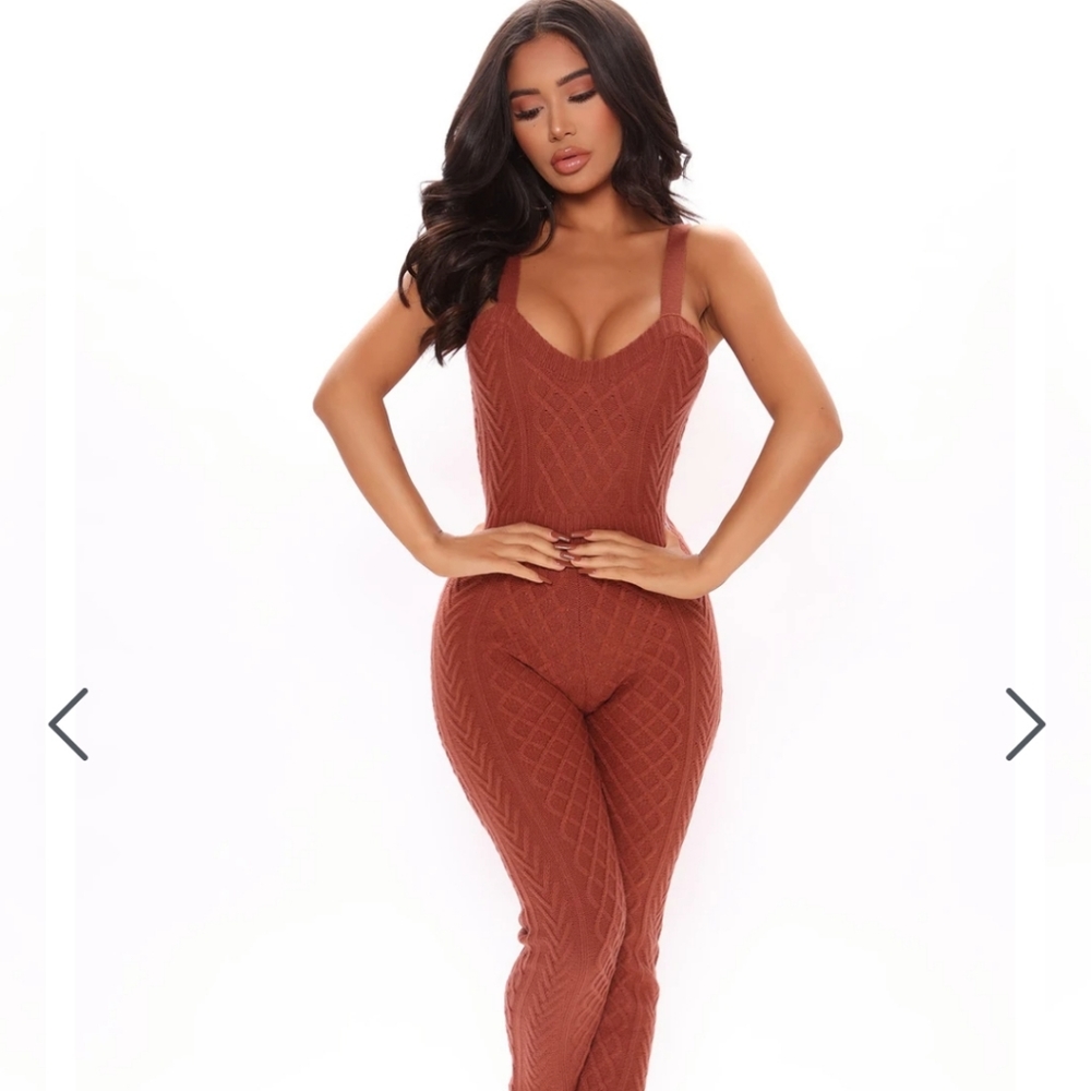 Brand new w/tags fashion Nova burnt orange knitted